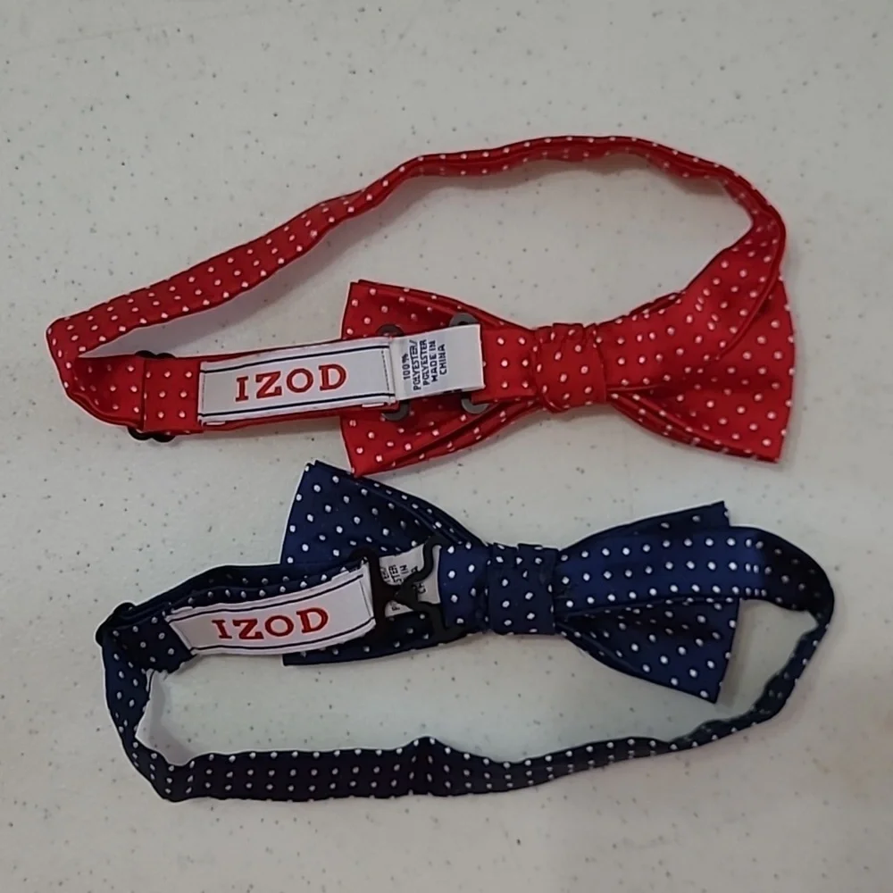 Izod boy's polka-dot bowties